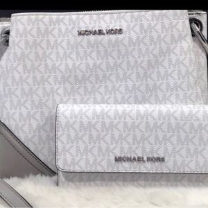 Michael Kors Nicole crossbody + wallet
